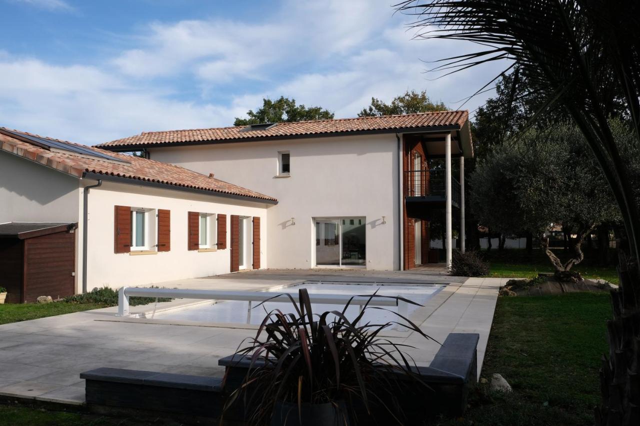 La Planette Bed & Breakfast Aussonne Bagian luar foto